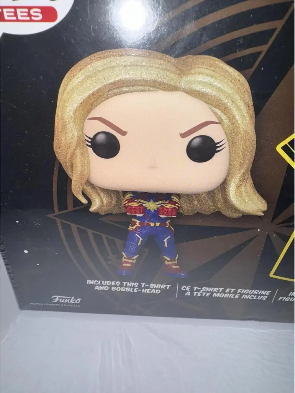 Marvel's Captain Marvel - Glow in the Dark Pop/T-Shirt (L) - FUN|KO POP! TEES